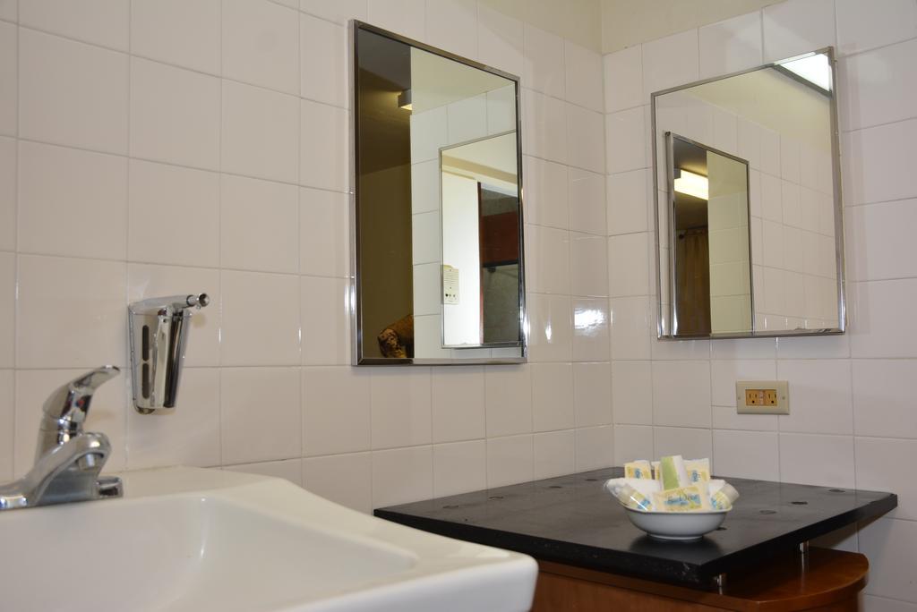 Hostal Universitario San Germán Kültér fotó